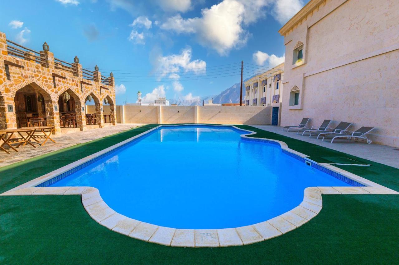 Esra Hotel Apartment Chasab Zewnętrze zdjęcie
