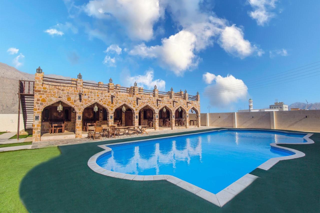 Esra Hotel Apartment Chasab Zewnętrze zdjęcie